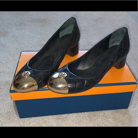 Tory Burch Shoes - Tory Burch Quilted Pump